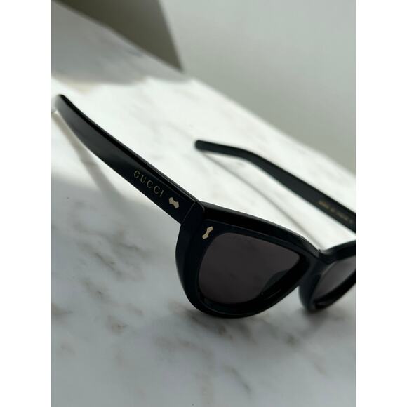 NEW Gucci GG1521S Black Cat Eye Sunglasses main image 4